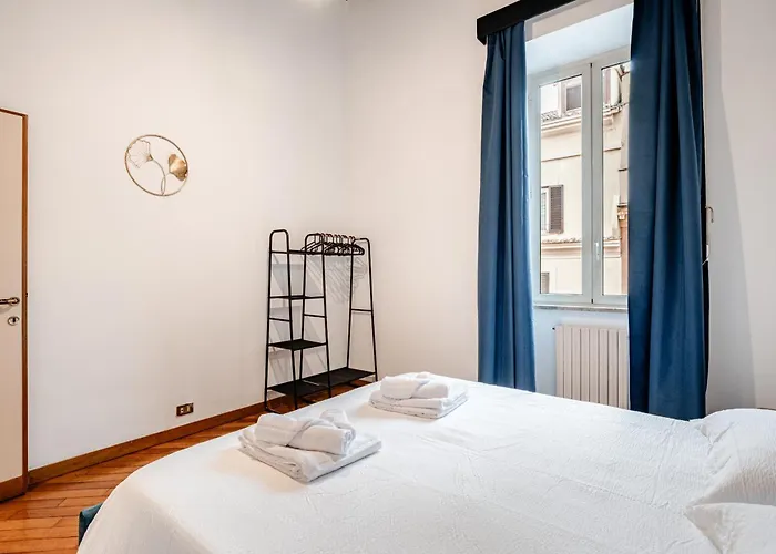 Eleganza E Charme A Due Passi Da Piazza Di Spagna Апартаменты